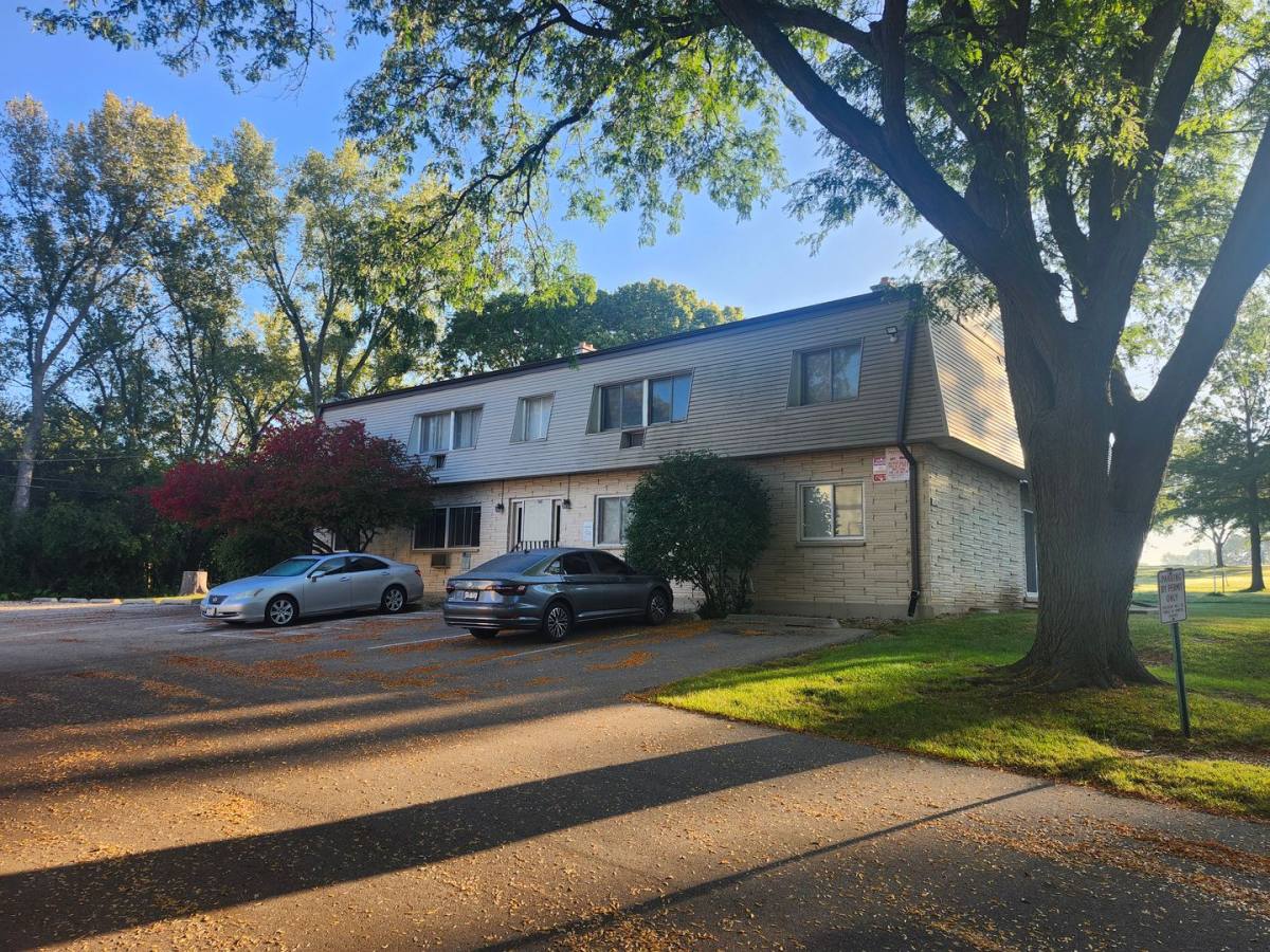 Apartment for rent at 4330 Nakoosa Trail, Madison, WI 53714