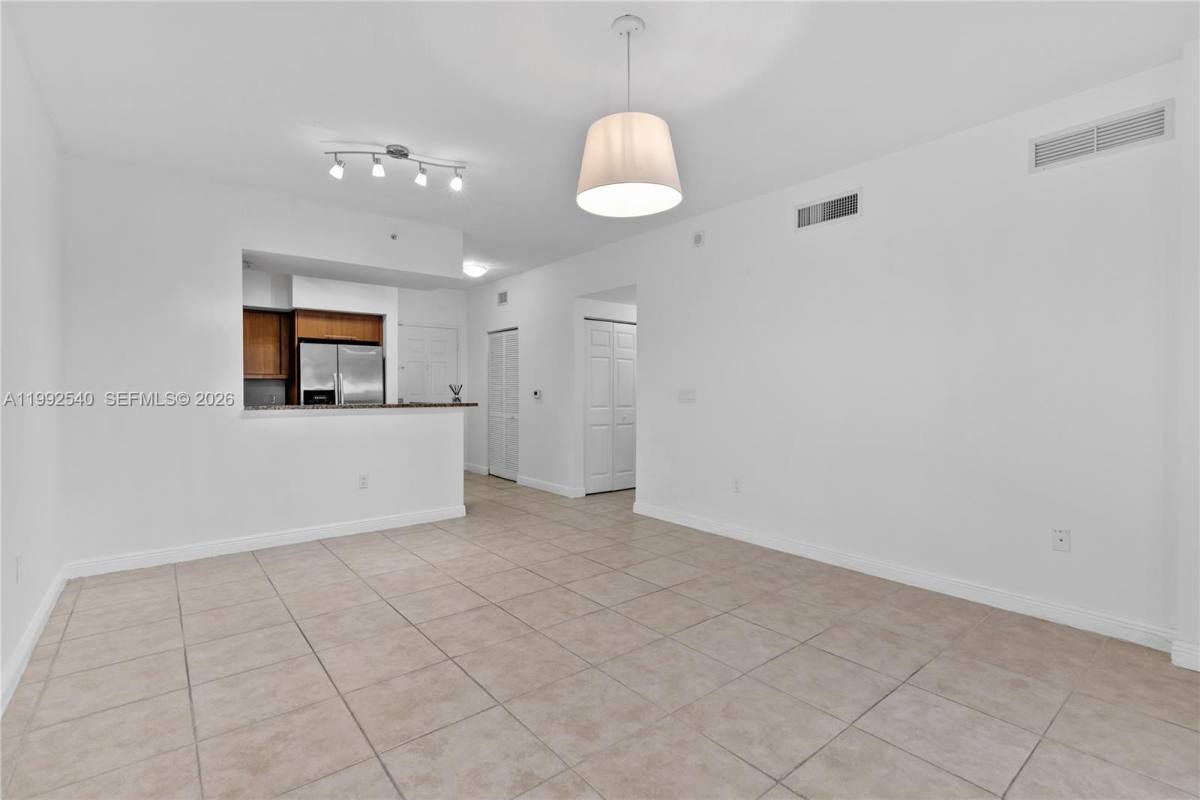 Apartment for rent at 888 Douglas Rd #807, Miami, FL 33134