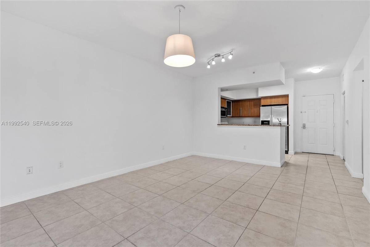 Apartment for rent at 888 Douglas Rd #807, Miami, FL 33134