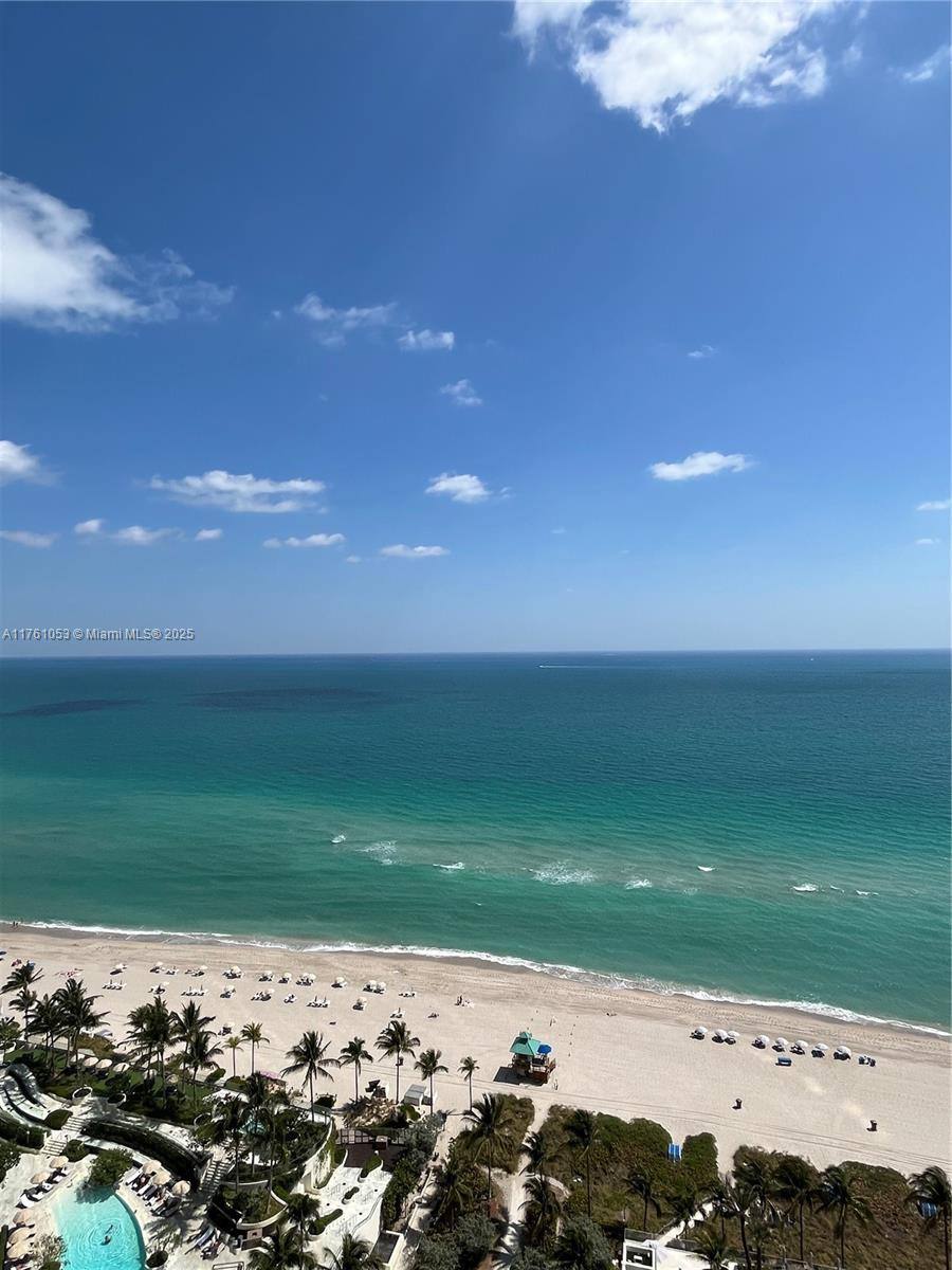 Condo for rent at 18911 Collins Ave, North Miami Beach, FL 33160