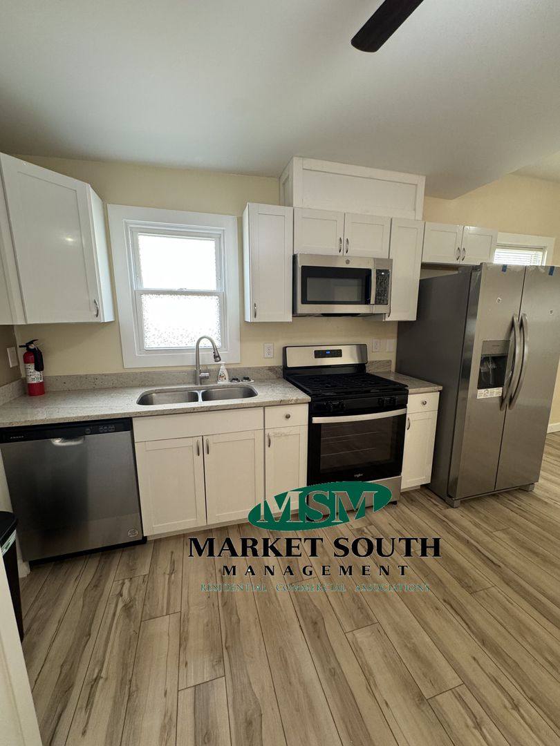 House for rent at 905 Elliott Ave, Savannah, GA 31415