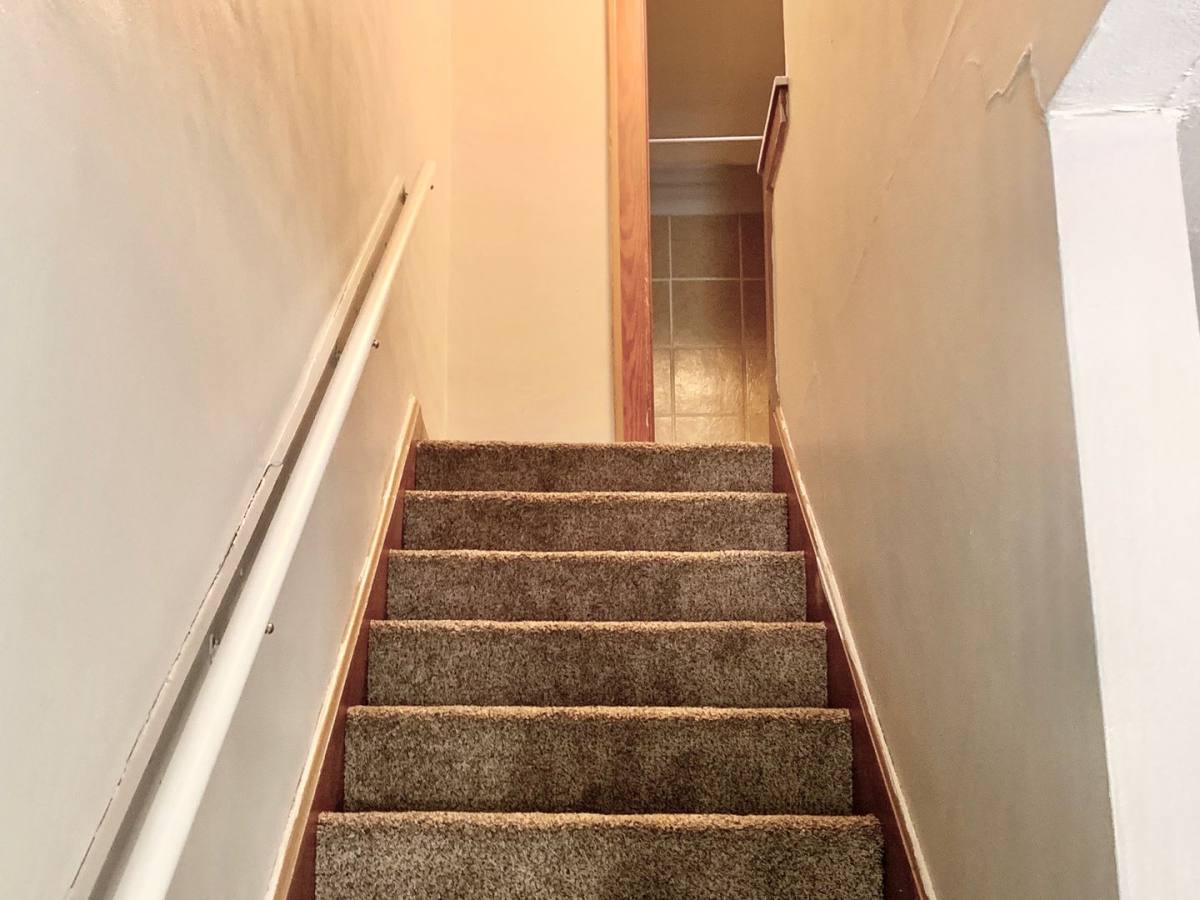 Apartment for rent at 1909 - 1911 E, Lorain, OH 44055
