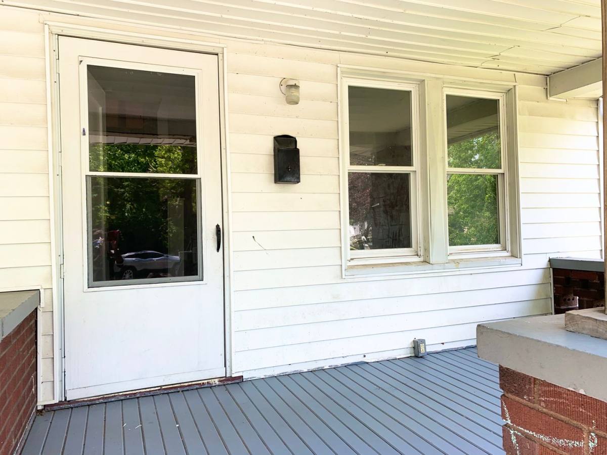Apartment for rent at 1909 - 1911 E, Lorain, OH 44055