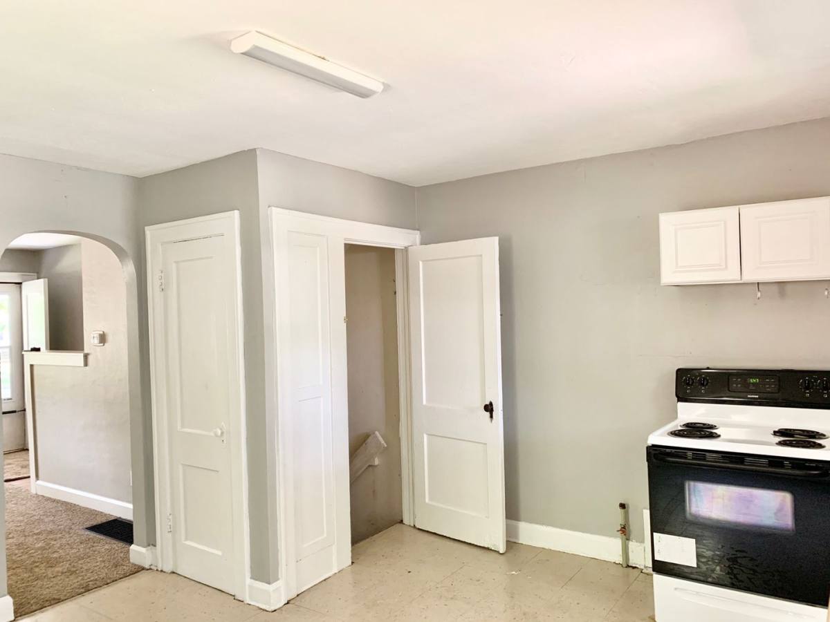 Apartment for rent at 1909 - 1911 E, Lorain, OH 44055