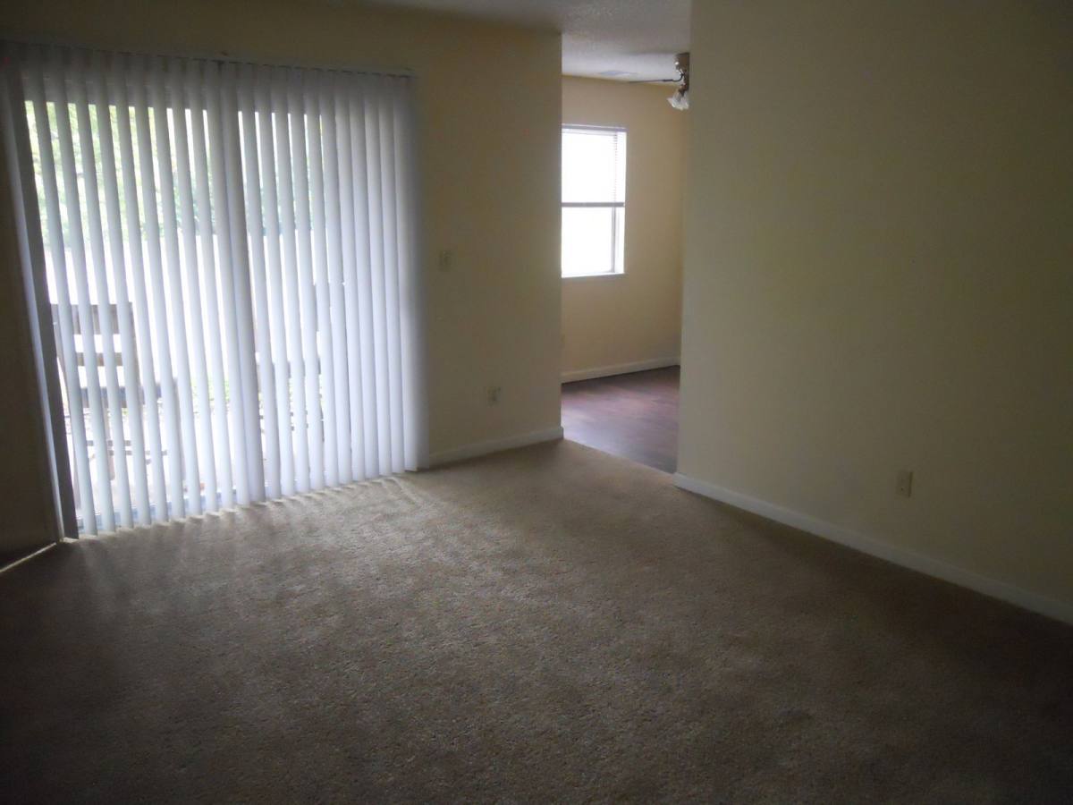 Townhouse for rent at 255 N Michigan St #12-75, Lawrence, KS 66044