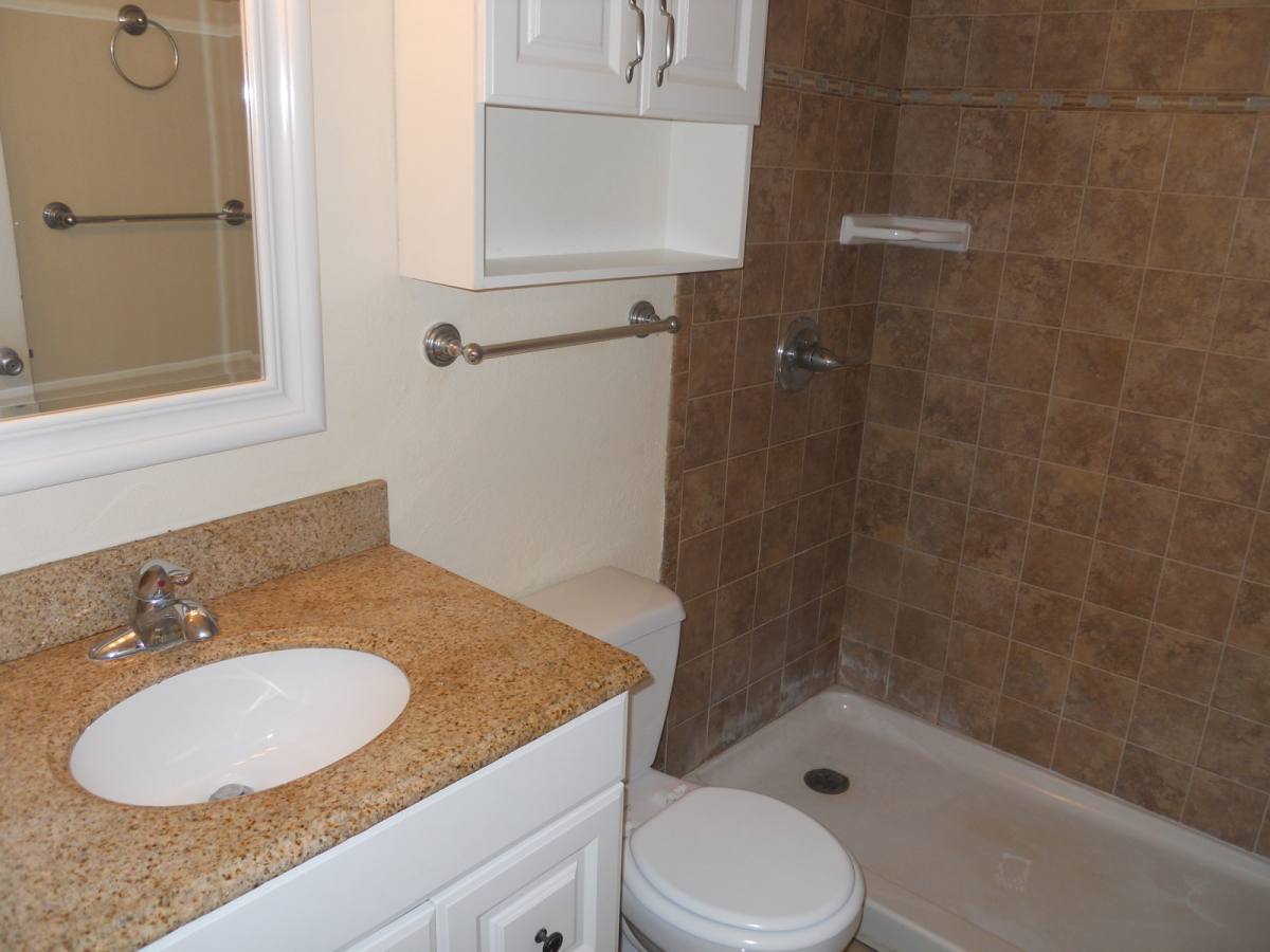 Townhouse for rent at 255 N Michigan St #12-75, Lawrence, KS 66044