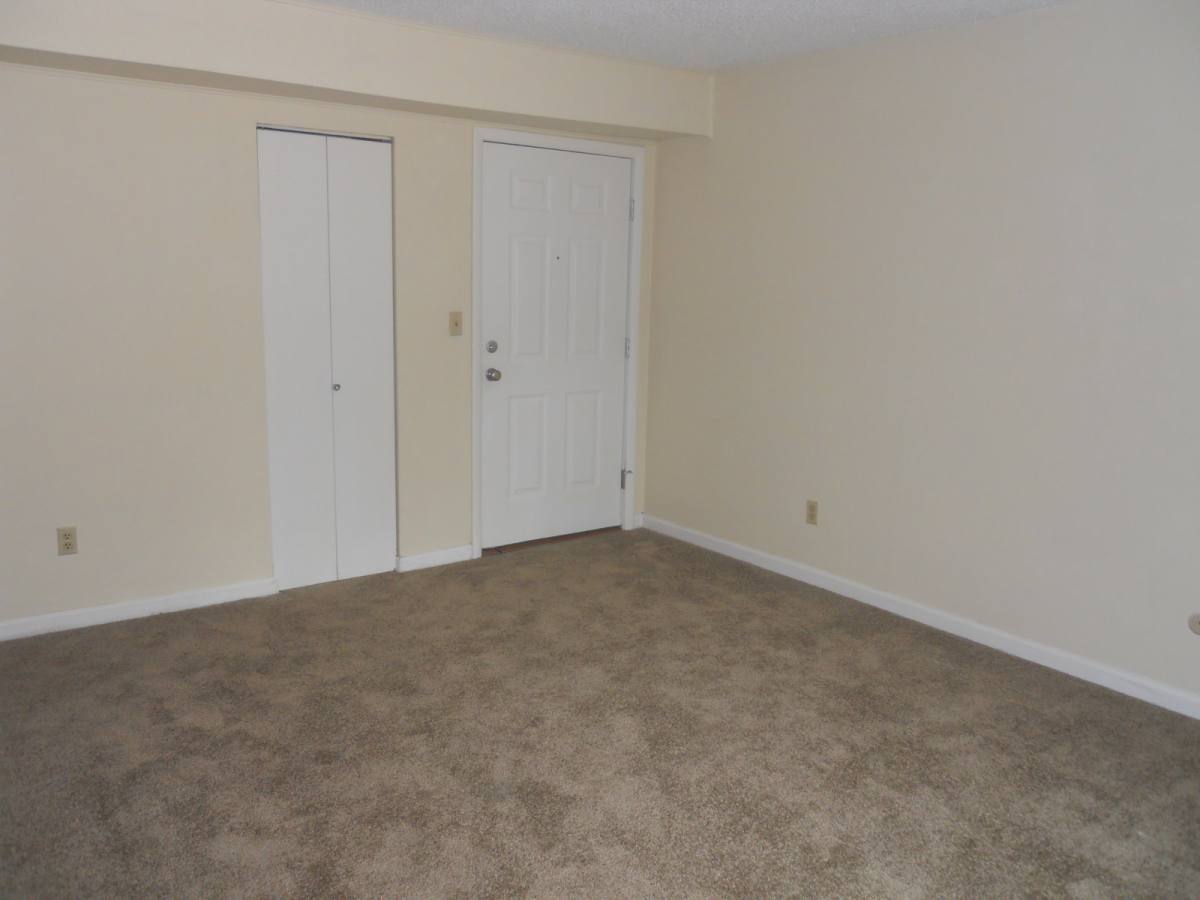 Townhouse for rent at 255 N Michigan St #12-75, Lawrence, KS 66044