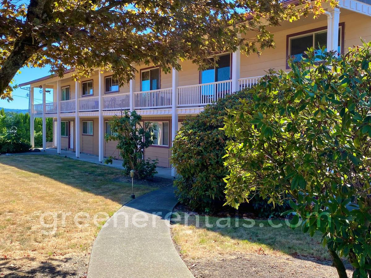 Apartment for rent at 1201 & 1205 W Main St, Elma, WA 98541