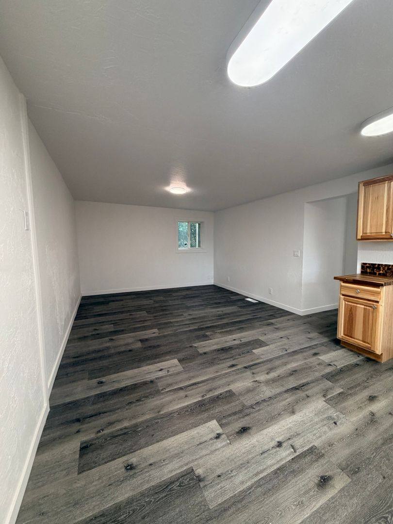 House for rent at 79916 Highway 99, Cottage Grove, OR 97424