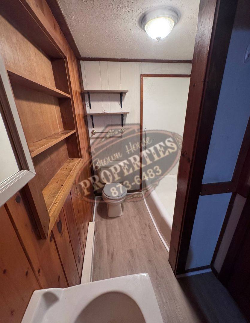 Apartment for rent at 11 Center St, Oakland, ME 04963