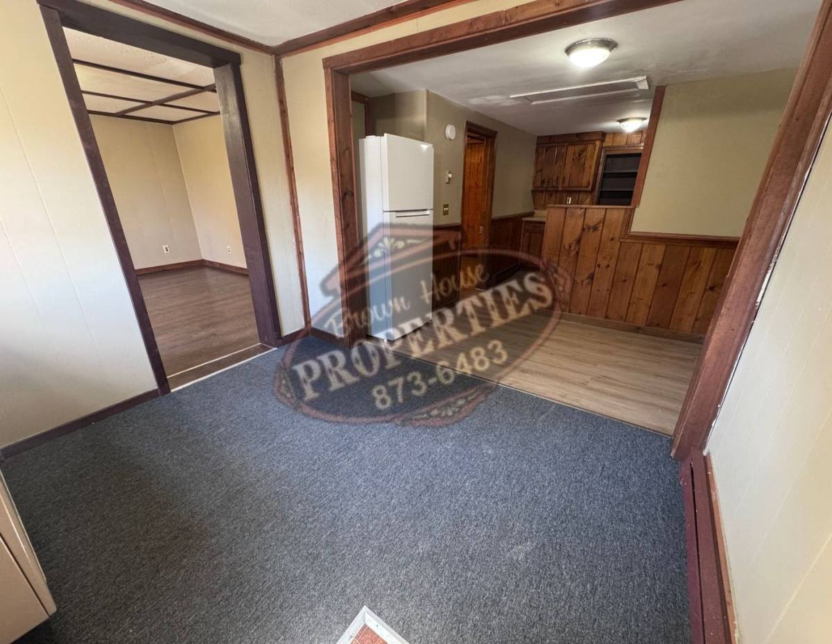 Apartment for rent at 11 Center St, Oakland, ME 04963