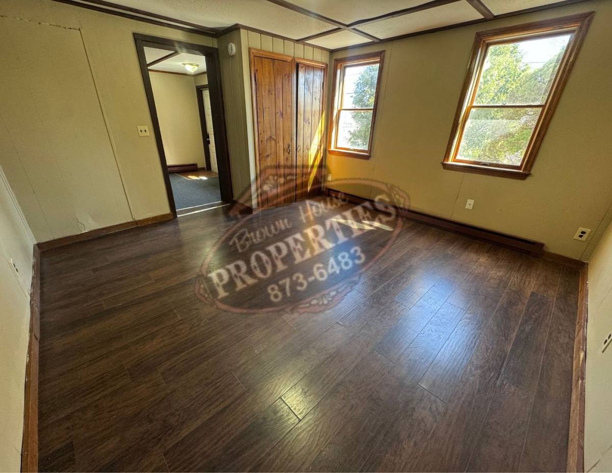 Apartment for rent at 11 Center St, Oakland, ME 04963