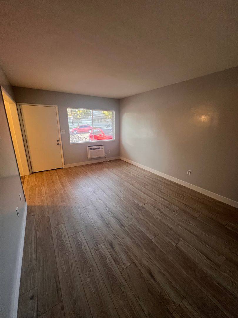 Apartment for rent at 6302 Comstock Ave, Whittier, CA 90601