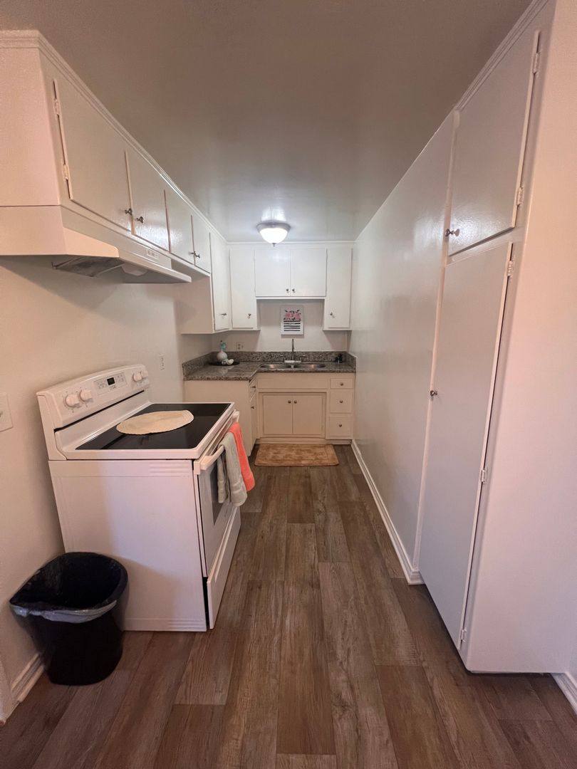 Apartment for rent at 6302 Comstock Ave, Whittier, CA 90601