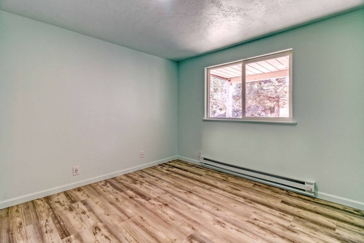 Apartment for rent at 1260 NE Purcell Blvd #12, Bend, OR 97701