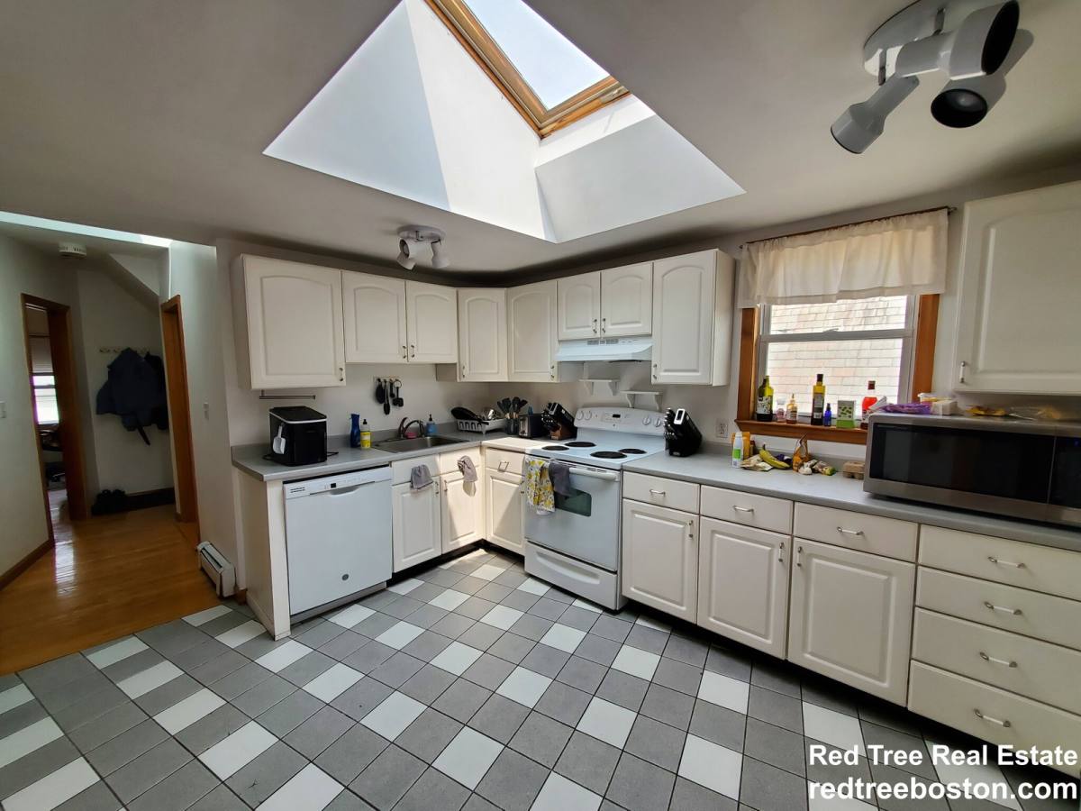 Apartment for rent at 66 Brooks St #2, Brighton, MA 02135