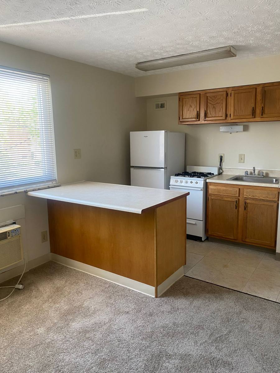 Apartment for rent at 1515 NW Blvd, Columbus, OH 43212