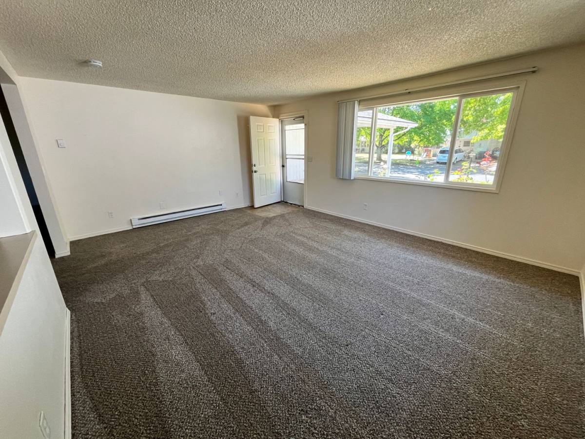 Apartment for rent at 1425-1525 Tracy Court, Albany, OR 97321