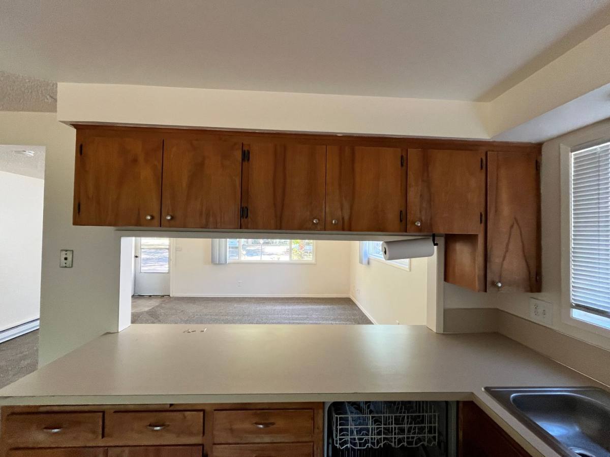 Apartment for rent at 1425-1525 Tracy Court, Albany, OR 97321