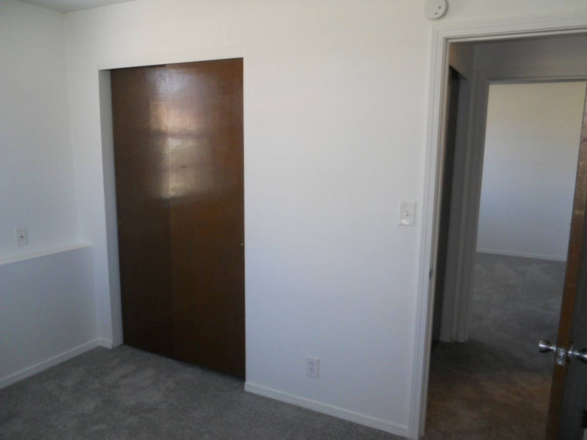 Apartment for rent at 2003 W 27th St #2, Lawrence, KS 66046