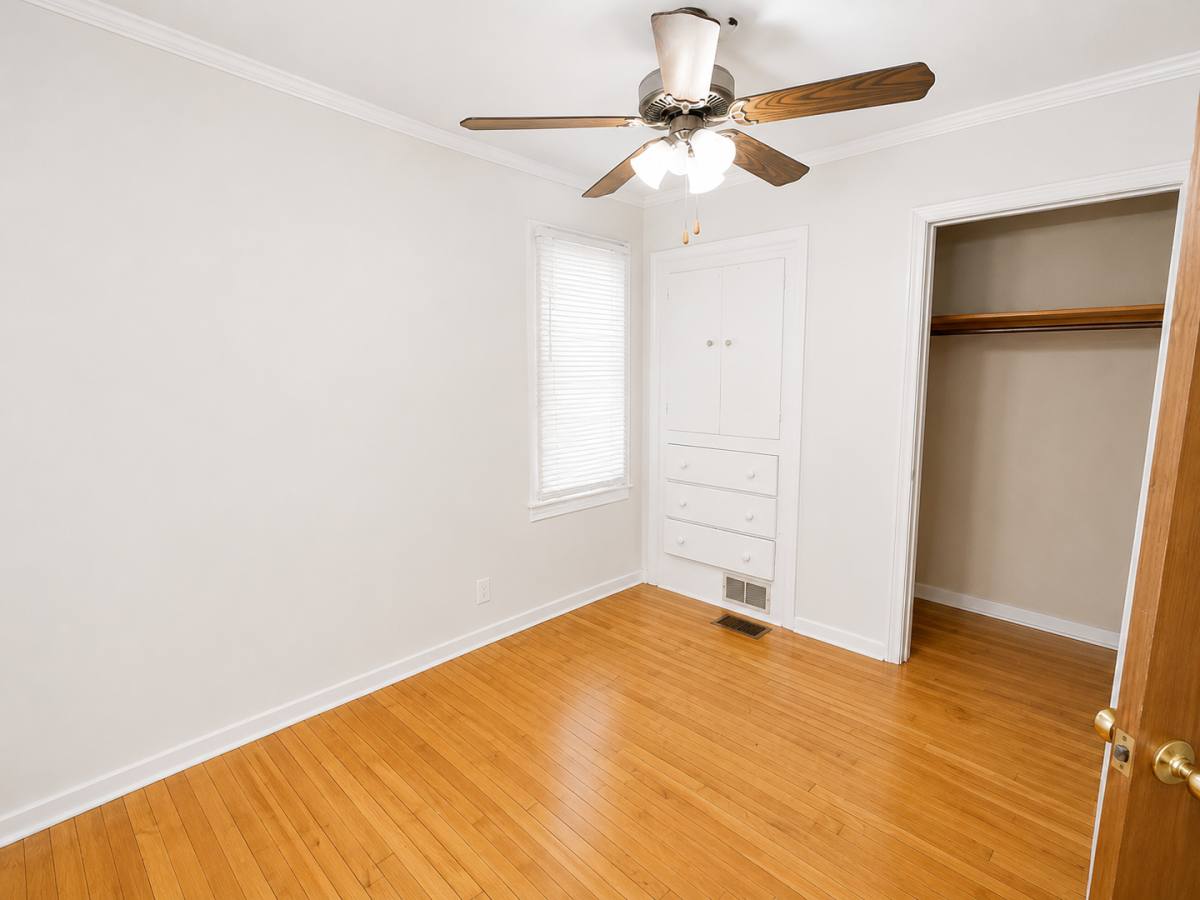 1062 11th Ave SE, Minneapolis, MN 55414 - Apartment for Rent - Image 6