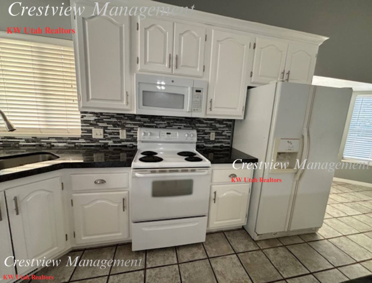 Apartment for rent at 10519 S Poplar Grove, South Jordan, UT 84095