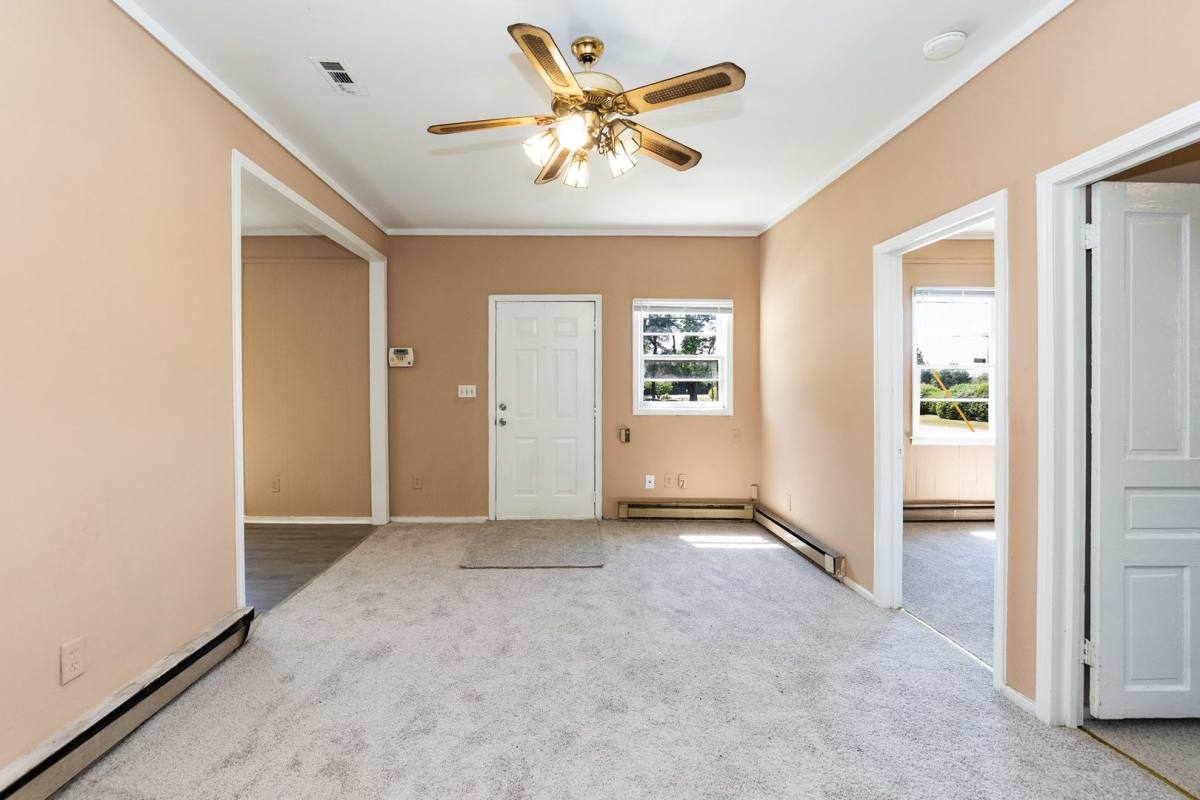 Apartment for rent at 909 S McKay Ave, Dunn, NC 28334