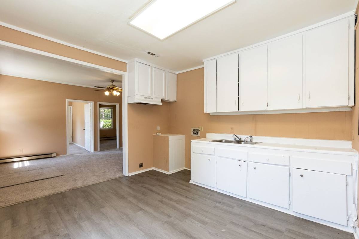 Apartment for rent at 909 S McKay Ave, Dunn, NC 28334