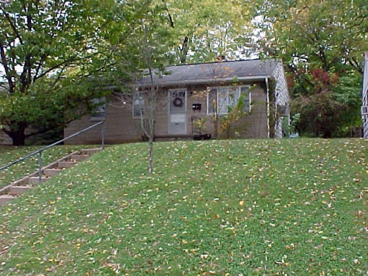 House for rent at 524 N Indiana Ave, Bloomington, IN 47408