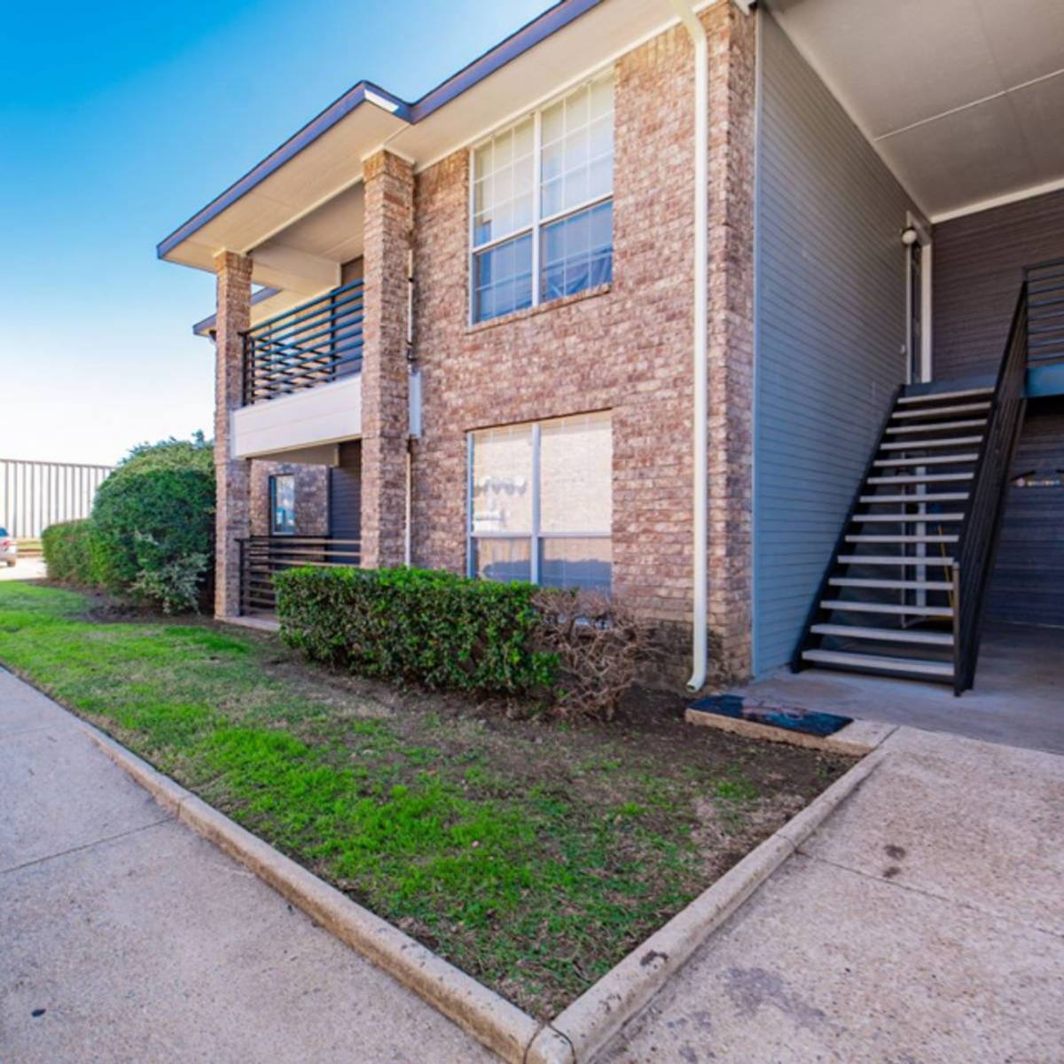 Apartment for rent at 170 Henderson St #1101, Midlothian, TX 76065