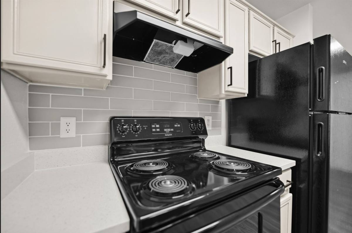 Apartment for rent at 170 Henderson St #1101, Midlothian, TX 76065
