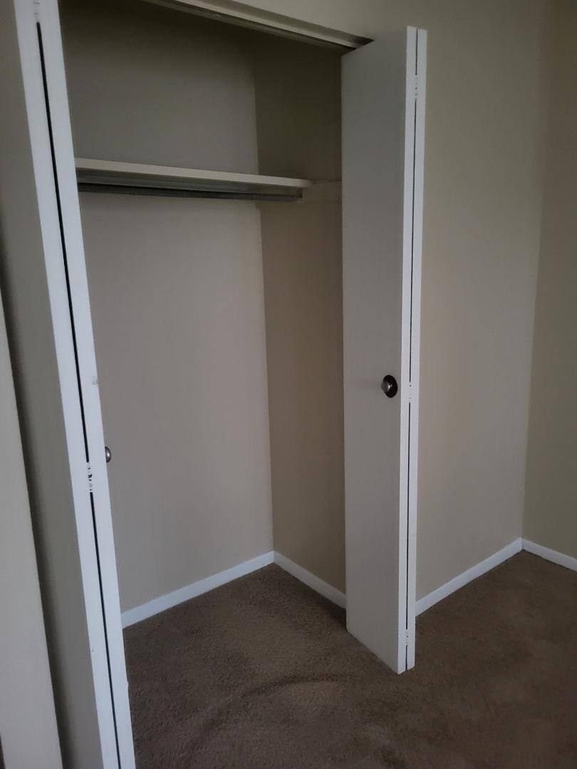 Townhouse for rent at 3101 Navarre Ave #G, Oregon, OH 43616