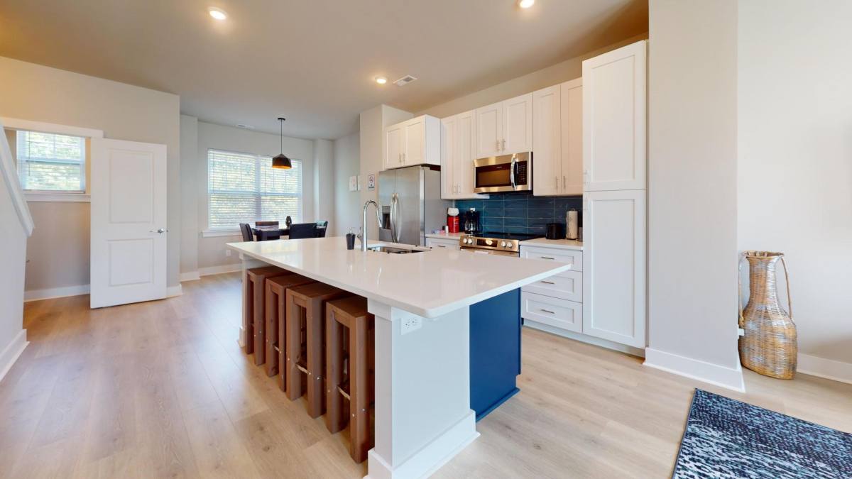 Townhouse for rent at 3948 Winterfield Place, Charlotte, NC 28205