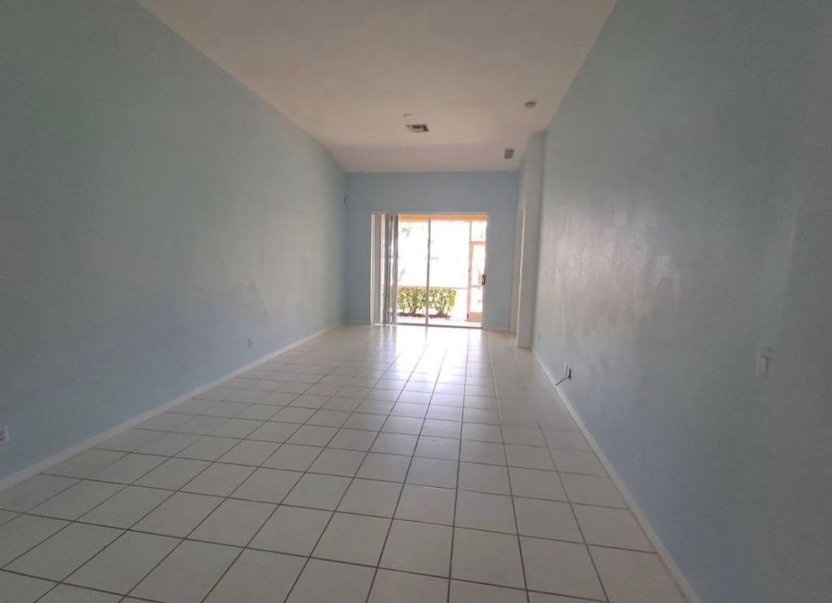 Townhouse for rent at 7880 Lake Sawgrass Loop, Fort Myers, FL 33907