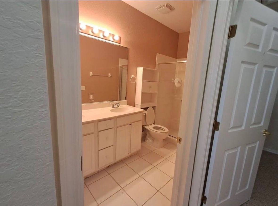 Townhouse for rent at 7880 Lake Sawgrass Loop, Fort Myers, FL 33907