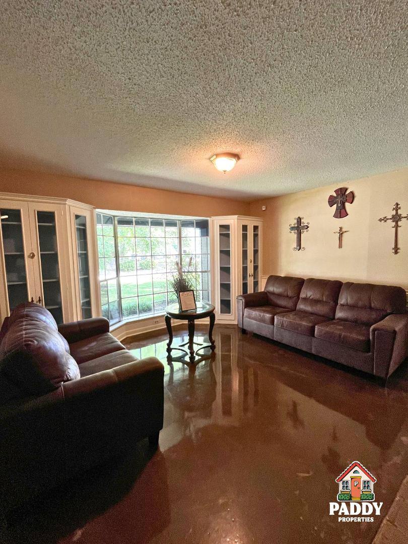 House for rent at 410 E 4th St, Mount Pleasant, TX 75455