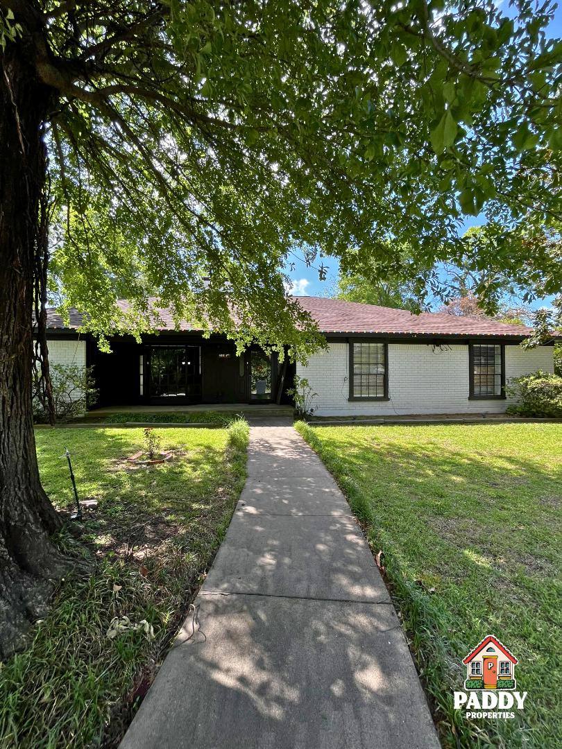 House for rent at 410 E 4th St, Mount Pleasant, TX 75455