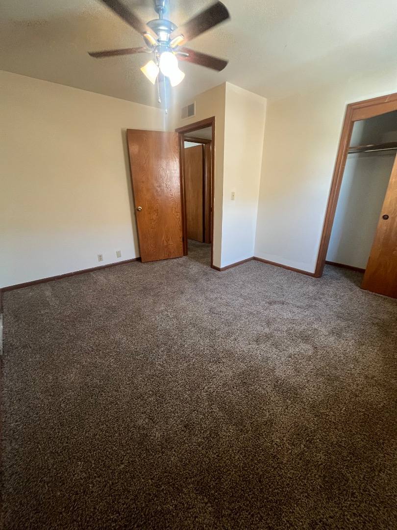 Apartment for rent at 9208 Ohio St #3, Omaha, NE 68134