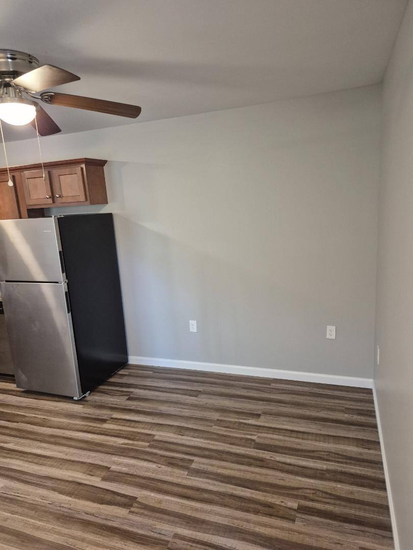 Apartment for rent at 258 E Third St #12, London, KY 40741