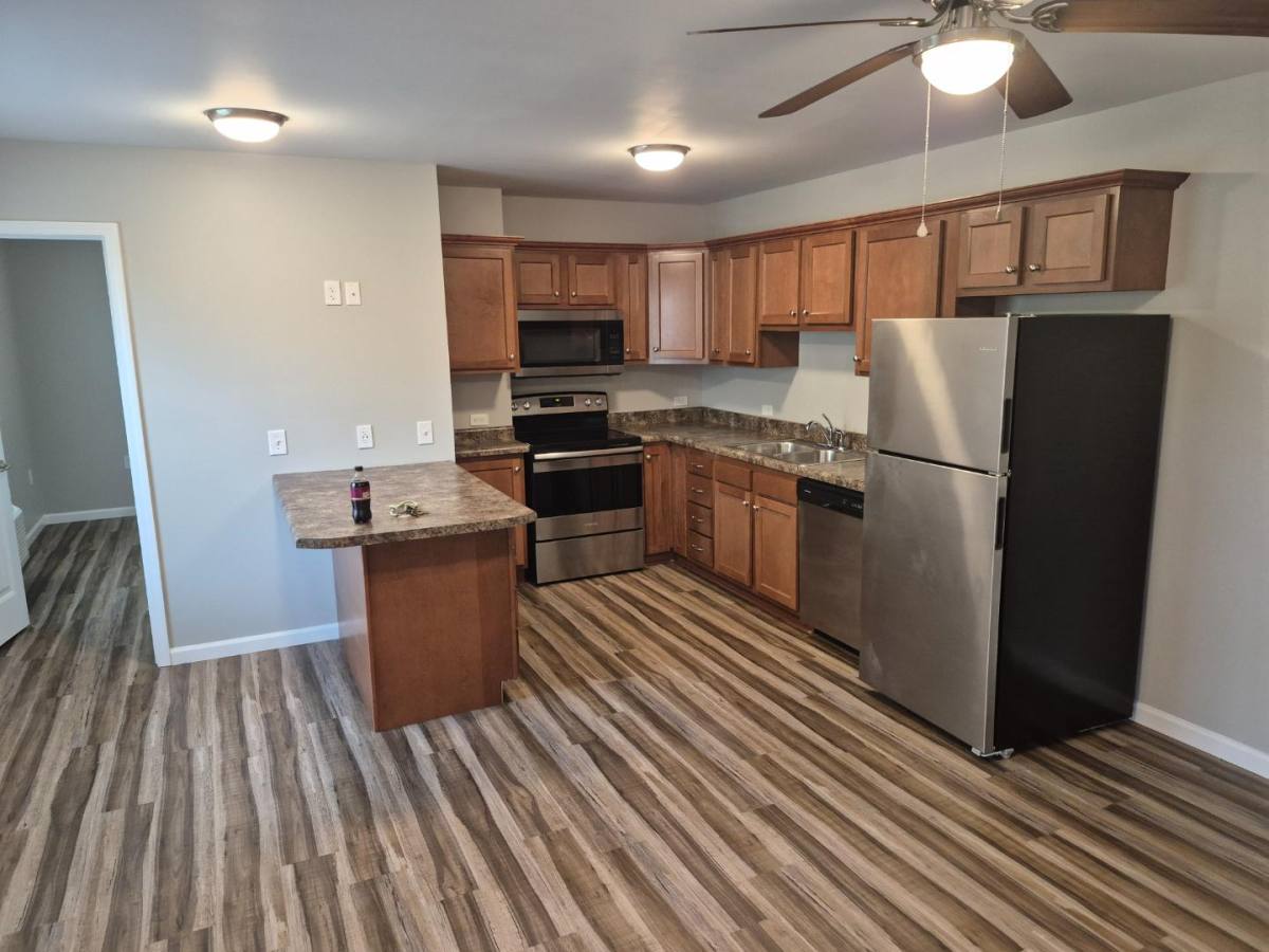 Apartment for rent at 258 E Third St #12, London, KY 40741