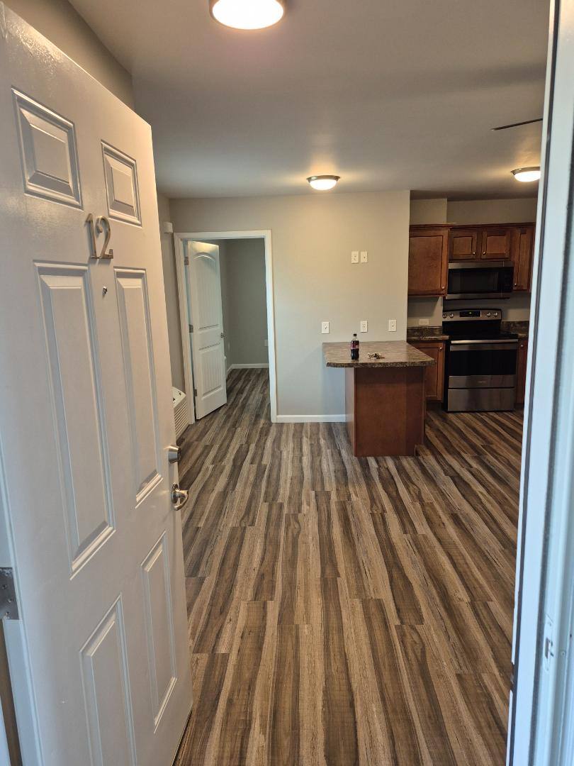 Apartment for rent at 258 E Third St #12, London, KY 40741