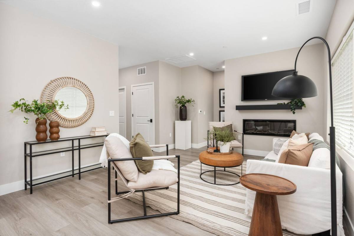 Condo for rent at 2806 E Alluvial Ave #102, Fresno, CA 93720