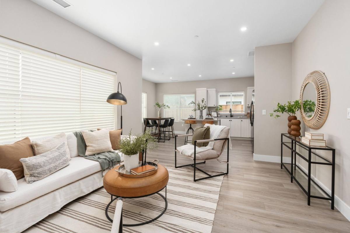 Condo for rent at 2806 E Alluvial Ave #102, Fresno, CA 93720