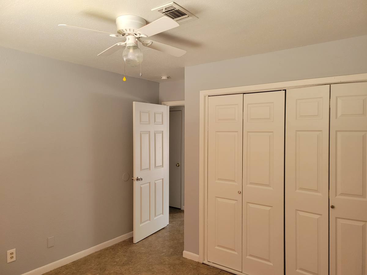 Apartment for rent at 525 Laurel St #18, La Marque, TX 77568