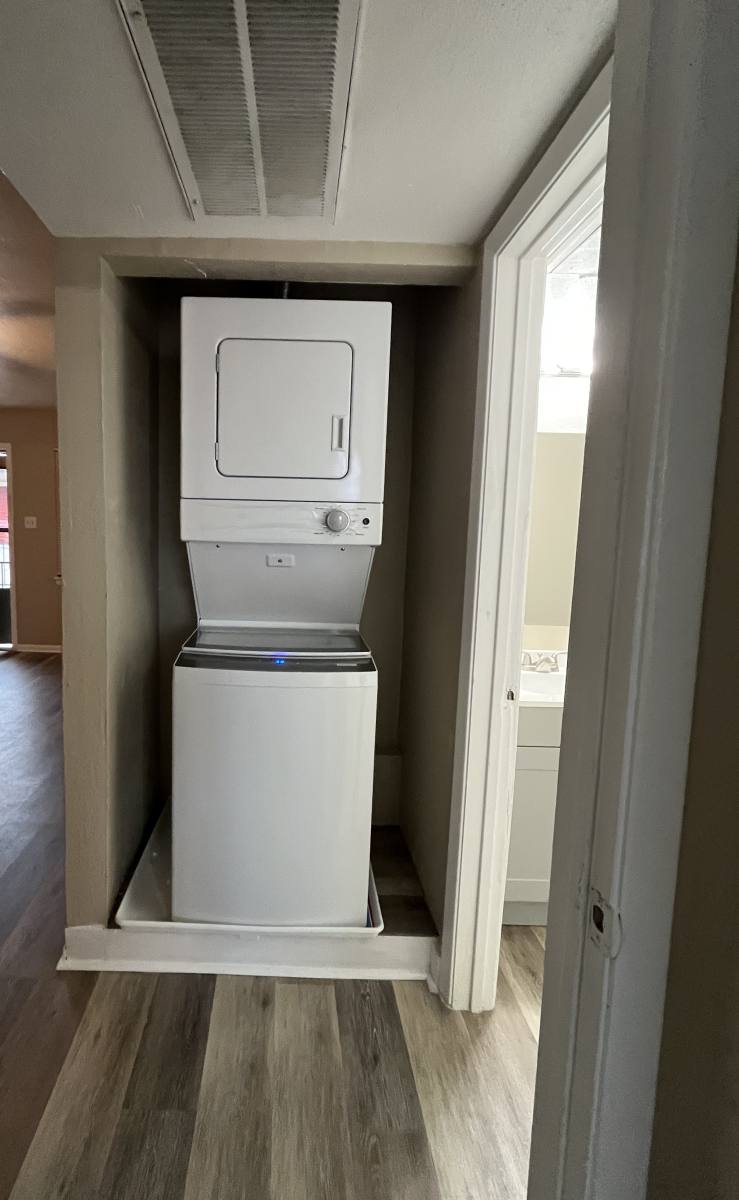 Apartment for rent at 525 Laurel St #18, La Marque, TX 77568