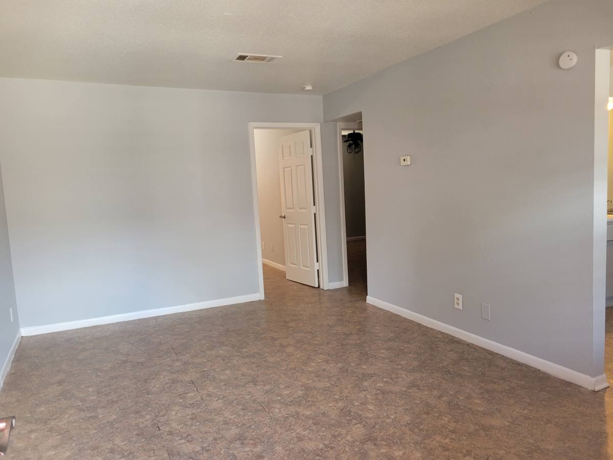Apartment for rent at 525 Laurel St #18, La Marque, TX 77568