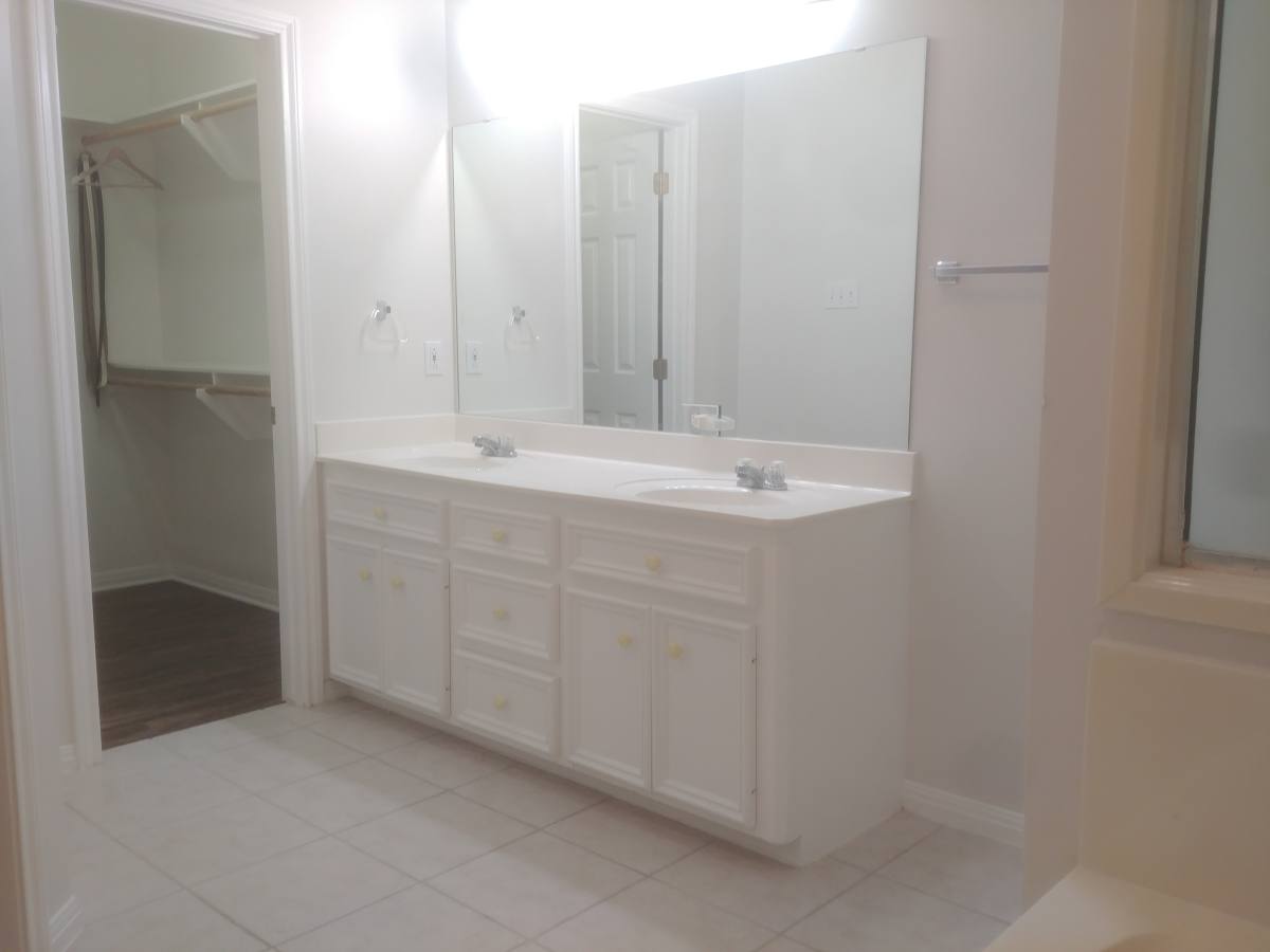 House for rent at 1802 White Stone Dr, Bryan, TX 77807