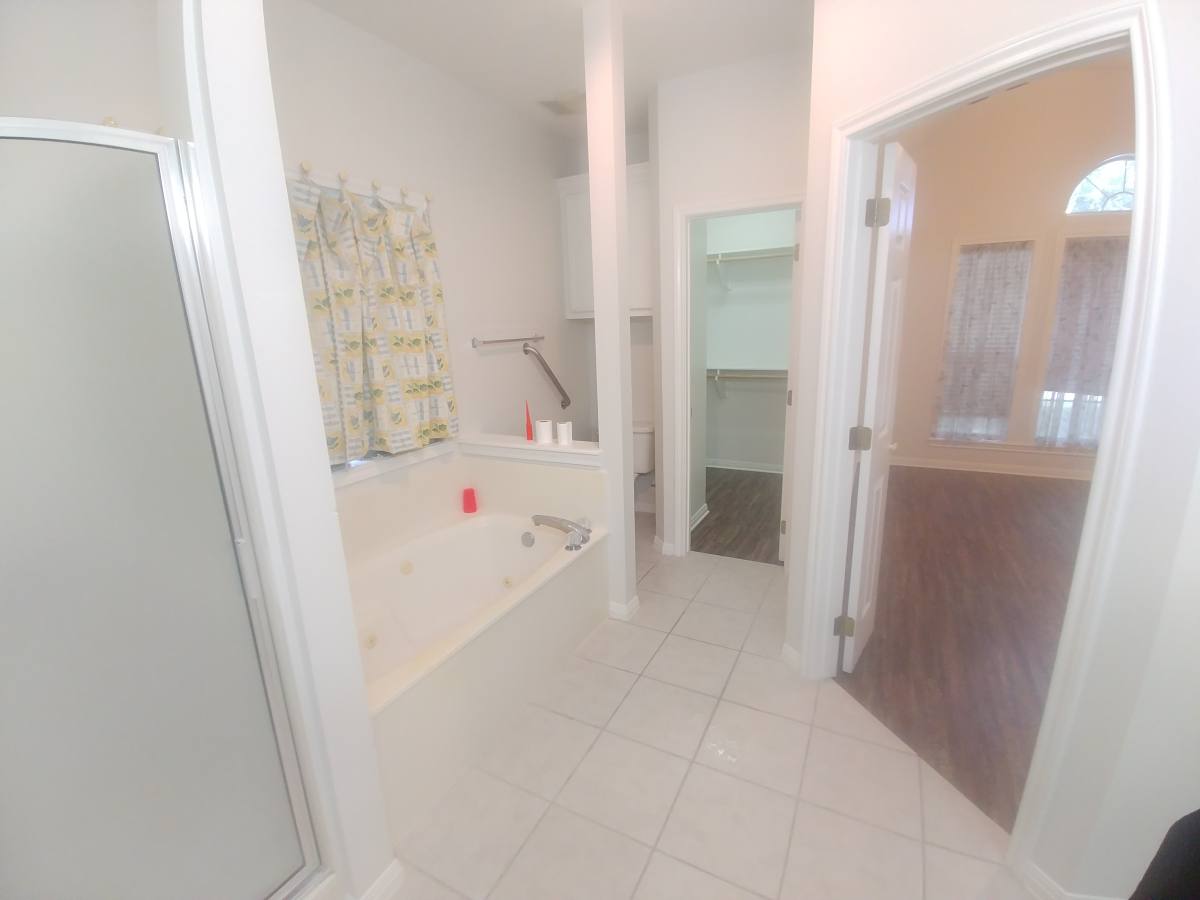 House for rent at 1802 White Stone Dr, Bryan, TX 77807
