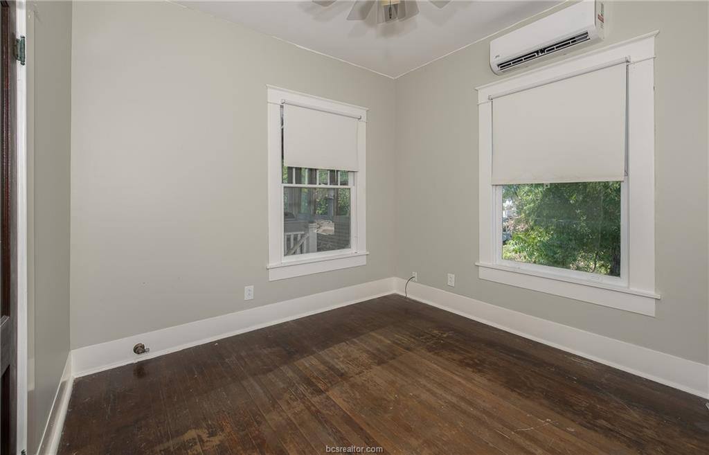 House for rent at 206 S Sims Ave, Bryan, TX 77803
