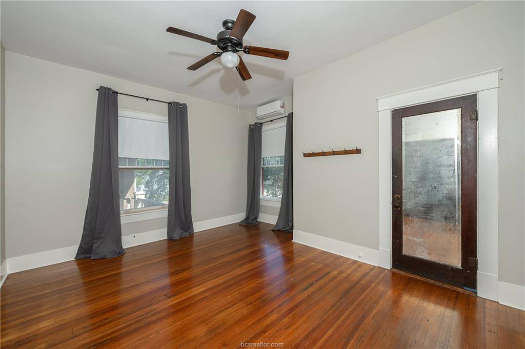 House for rent at 206 S Sims Ave, Bryan, TX 77803